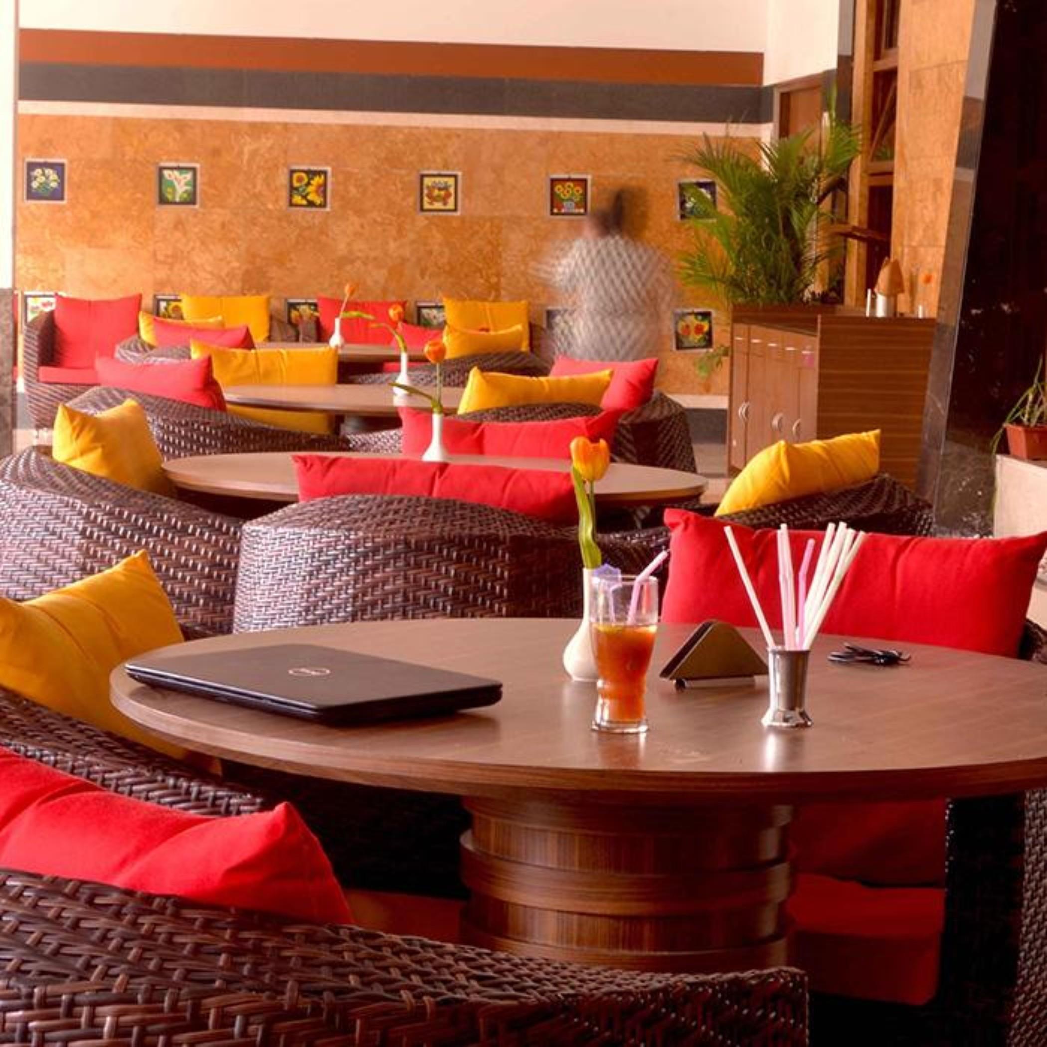 Club Emerald Mumbai Ngoại thất bức ảnh