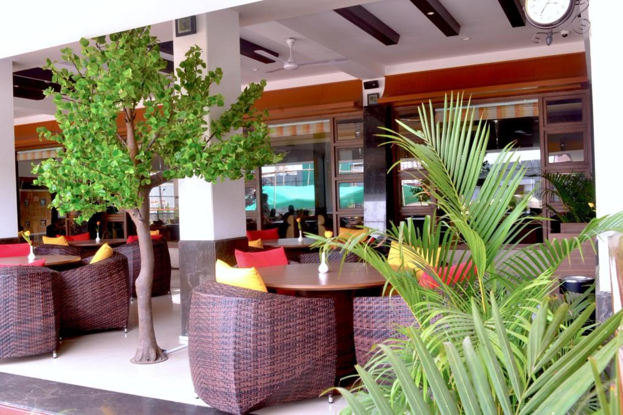 Club Emerald Mumbai Ngoại thất bức ảnh