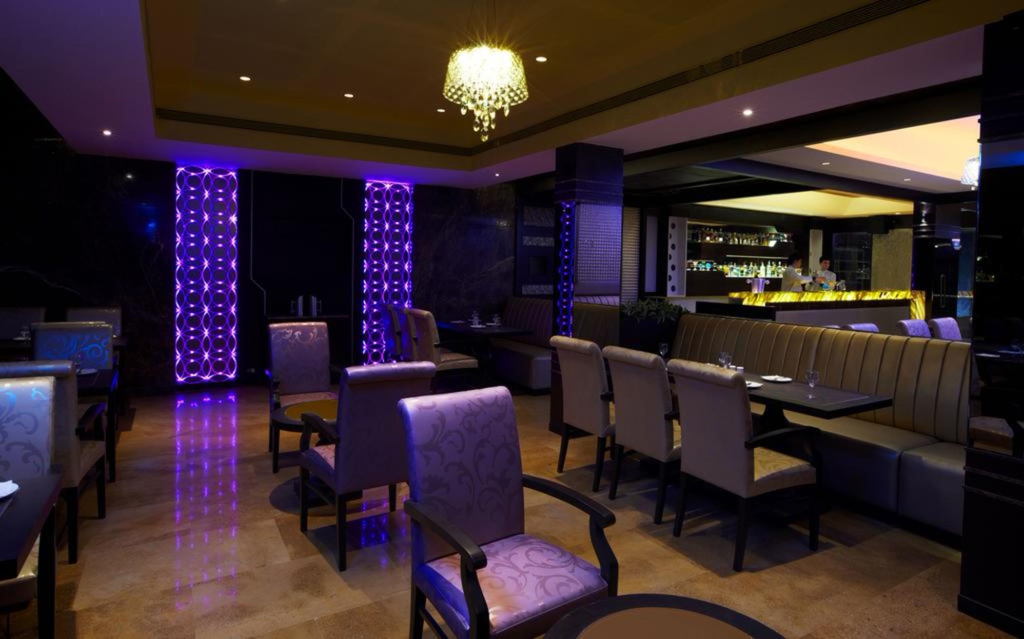 Club Emerald Mumbai Ngoại thất bức ảnh